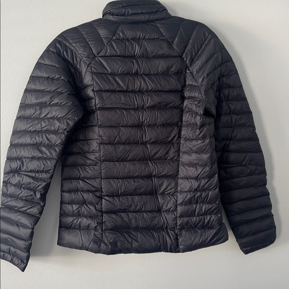 Patagonia Women's Puffer Jacket New with Tags. Logo embroidered. Size S. Winter - Picture 6 of 8
